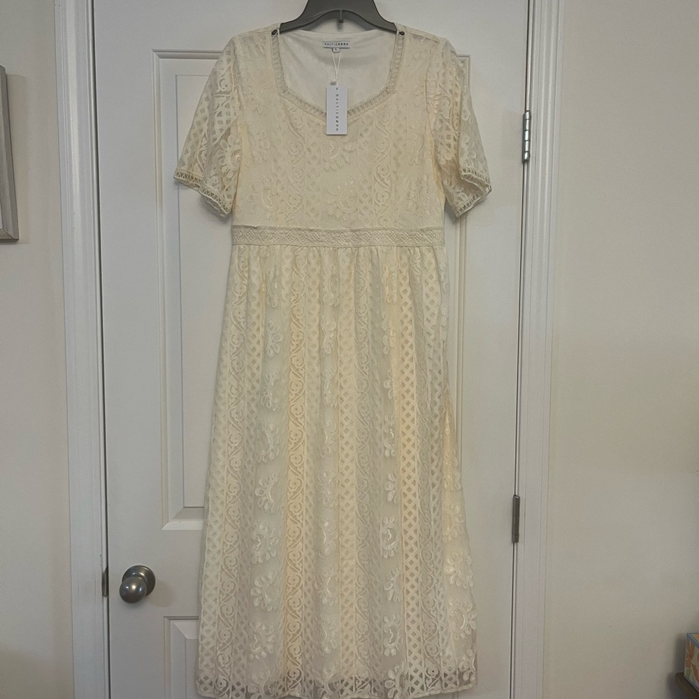 Baltic Born Kody Lace Dress. NWT - Picture 4 of 6